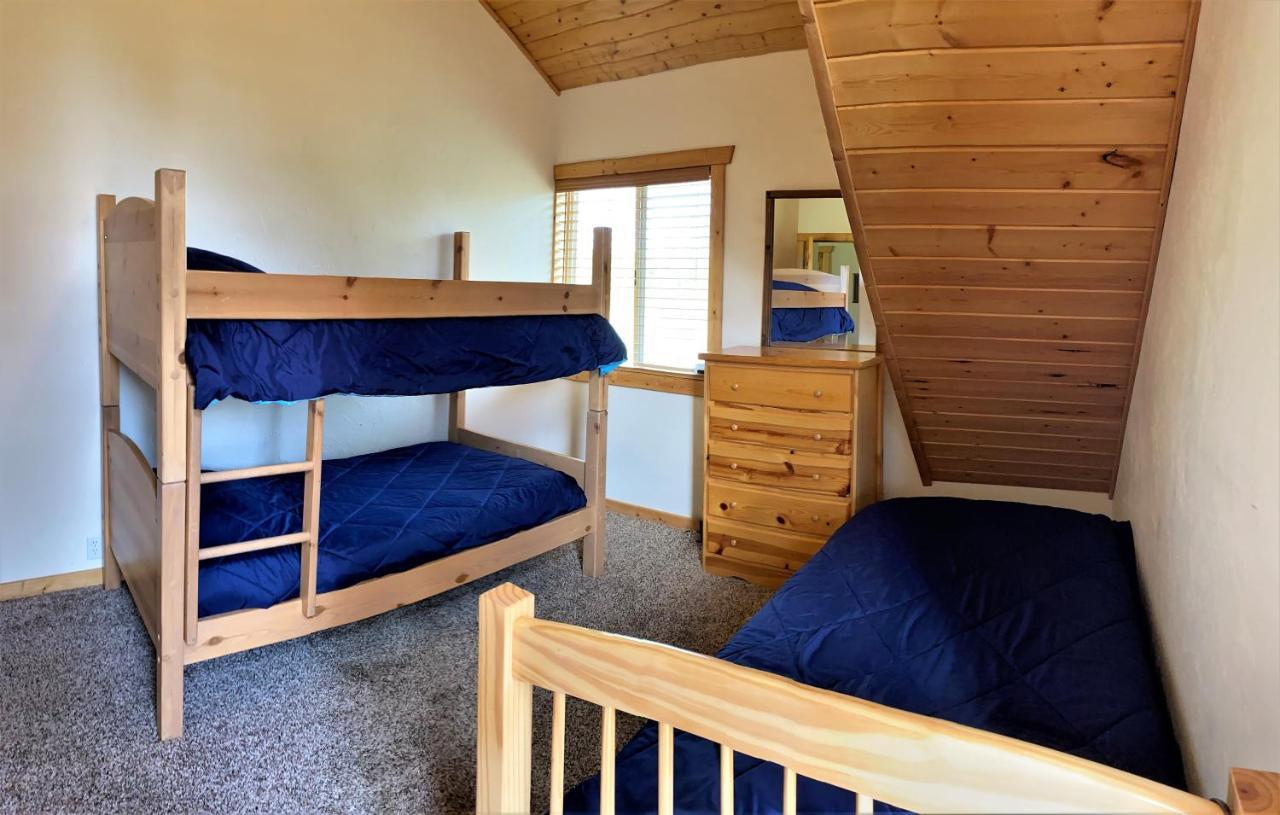 The Hideaway Hostel ไอส์แลนด์พาร์ก ภายนอก รูปภาพ