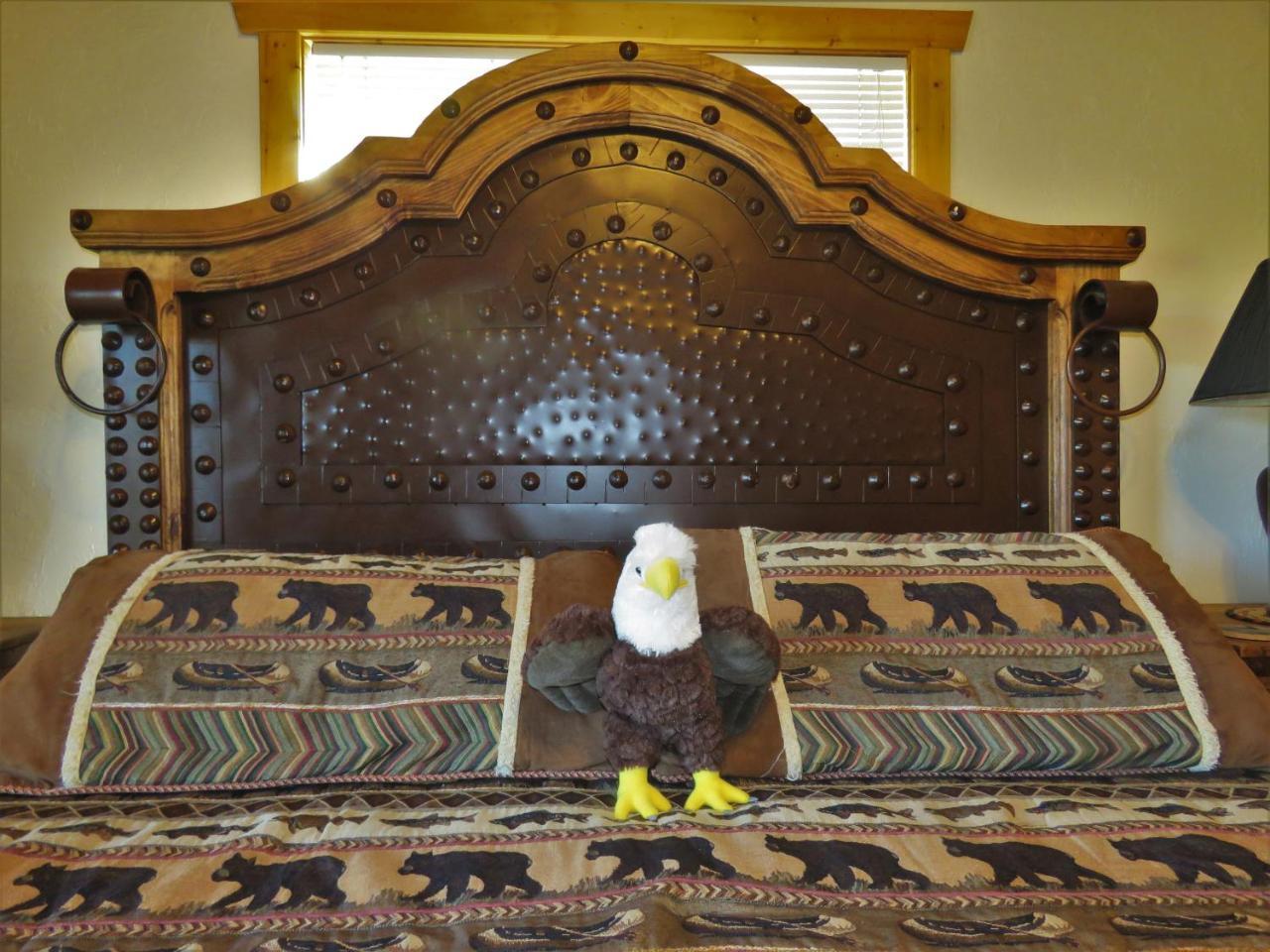The Hideaway Hostel ไอส์แลนด์พาร์ก ภายนอก รูปภาพ